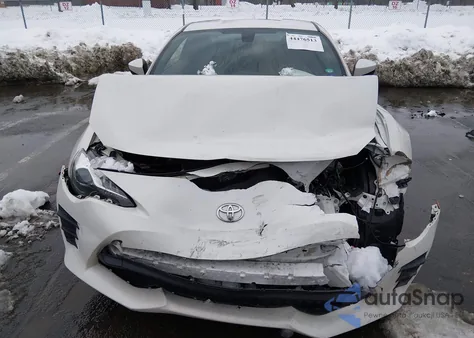 2019 Toyota 86 из США, поврежденный, VIN JF1ZNAA17K8701747